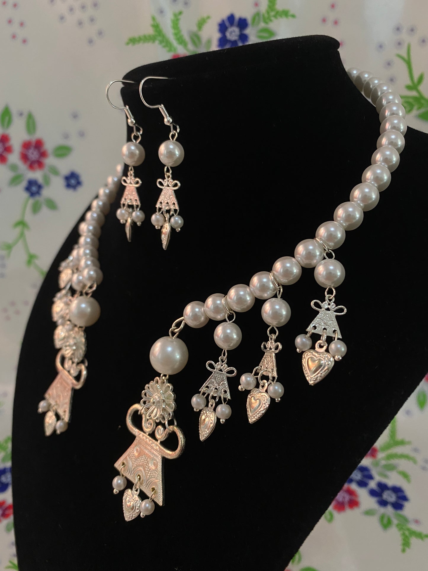GPN428 Unique Glass Pearl Necklace w/Earrings