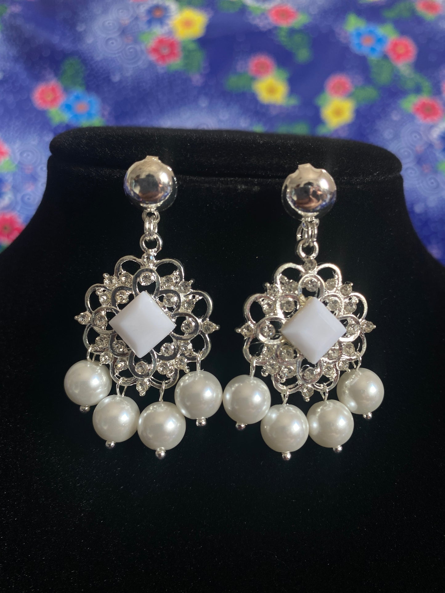 E75 Earrings