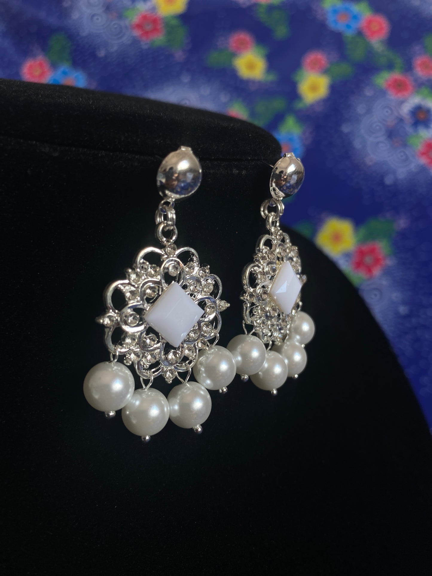 E75 Earrings