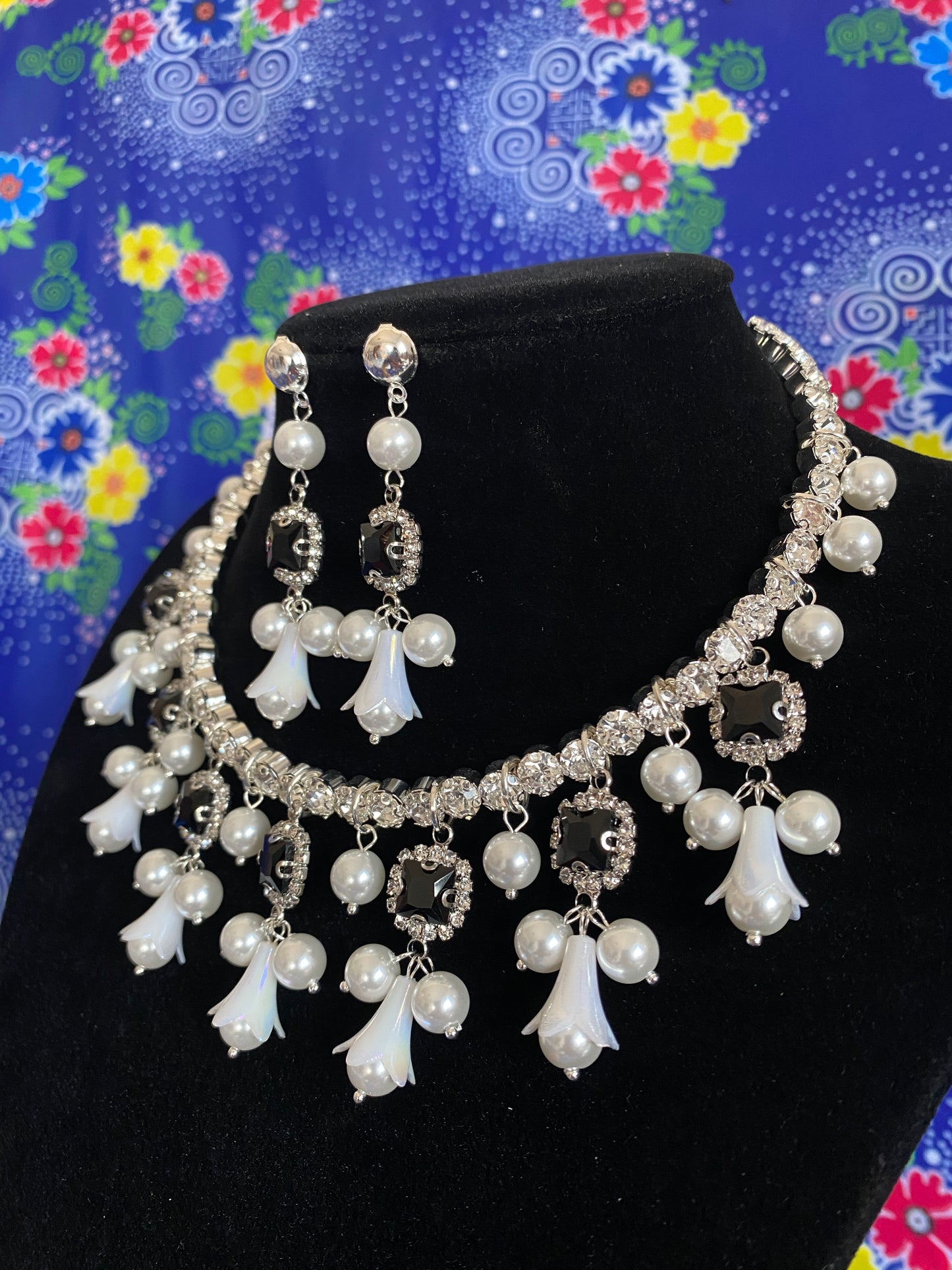 RSN020 Rhinestone Necklace Black Crystal Pendants w/Earrings