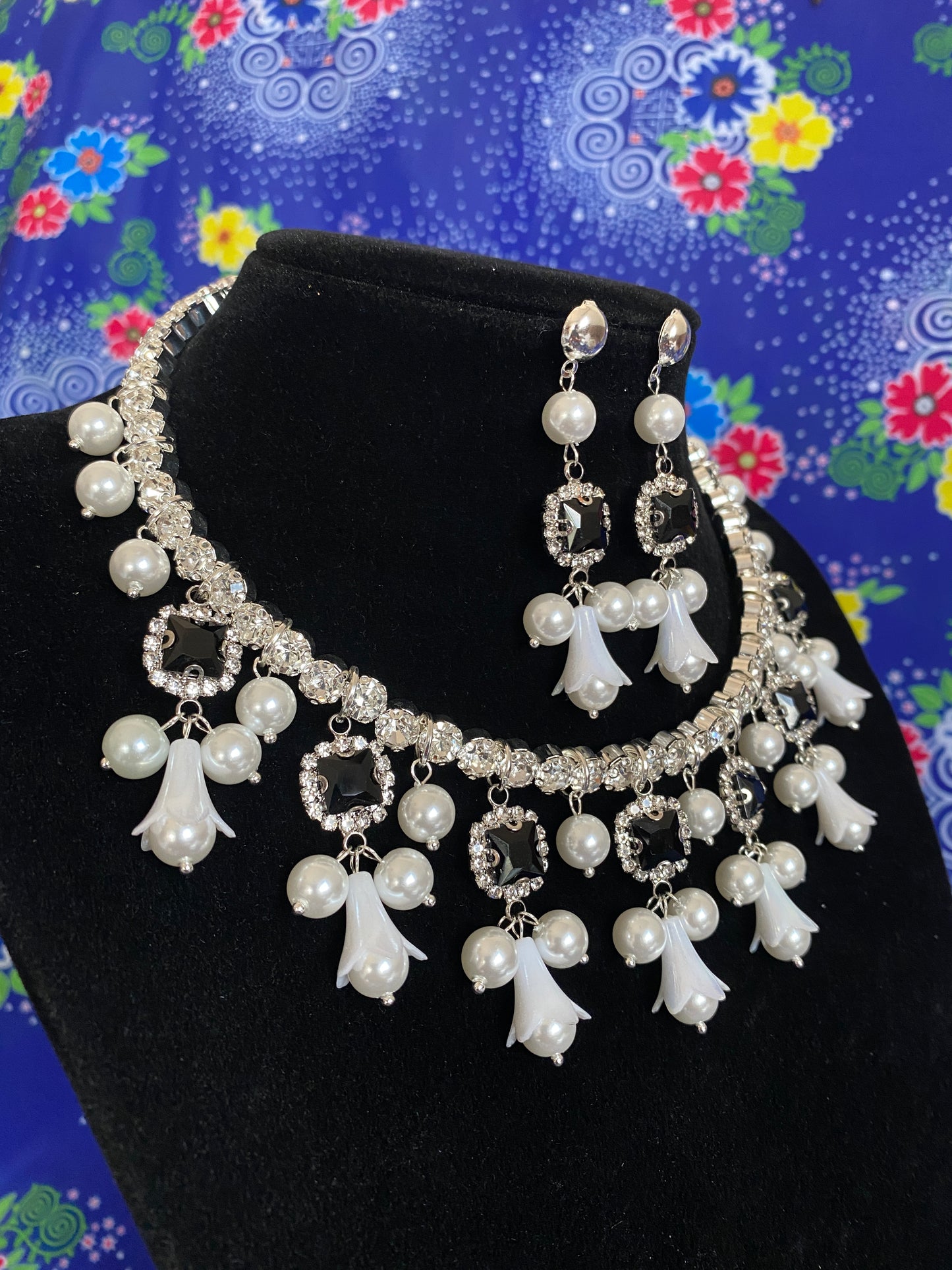 RSN020 Rhinestone Necklace Black Crystal Pendants w/Earrings