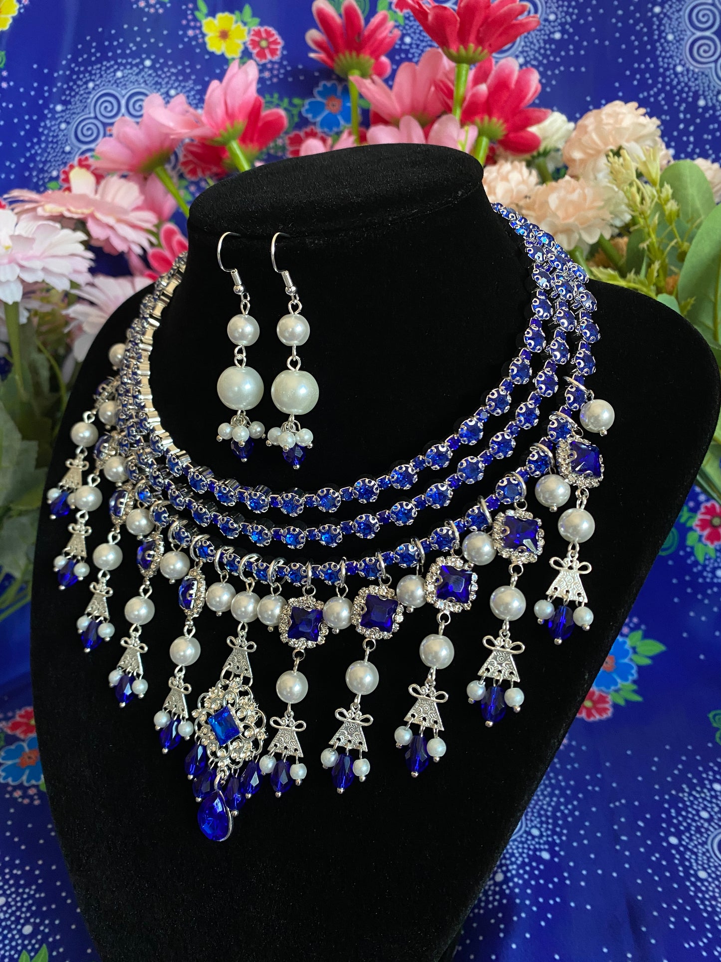 RSN055 Rhinestone Necklace w/Earrings