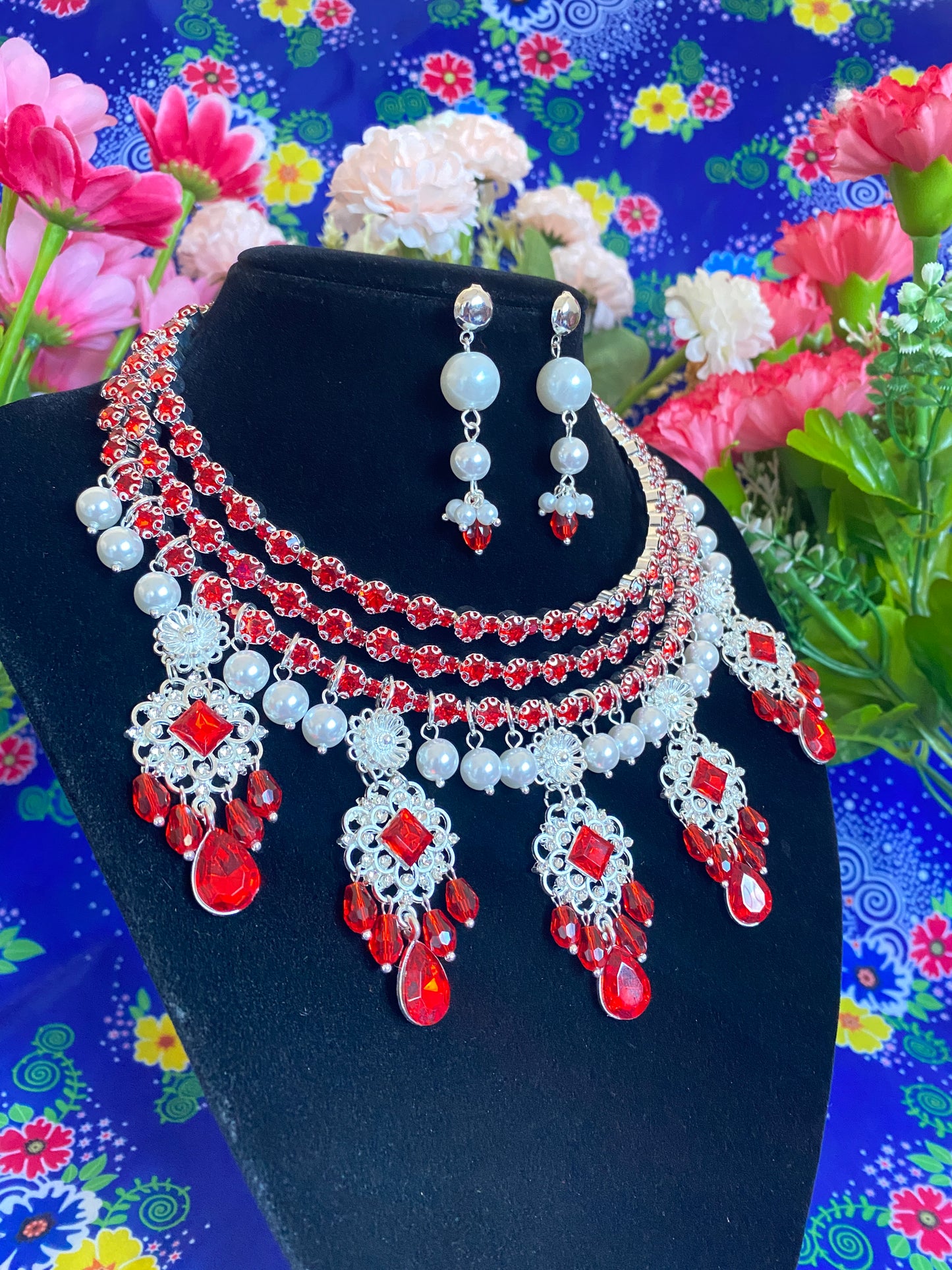 RSN045 Rhinestone Necklace w/Earrings