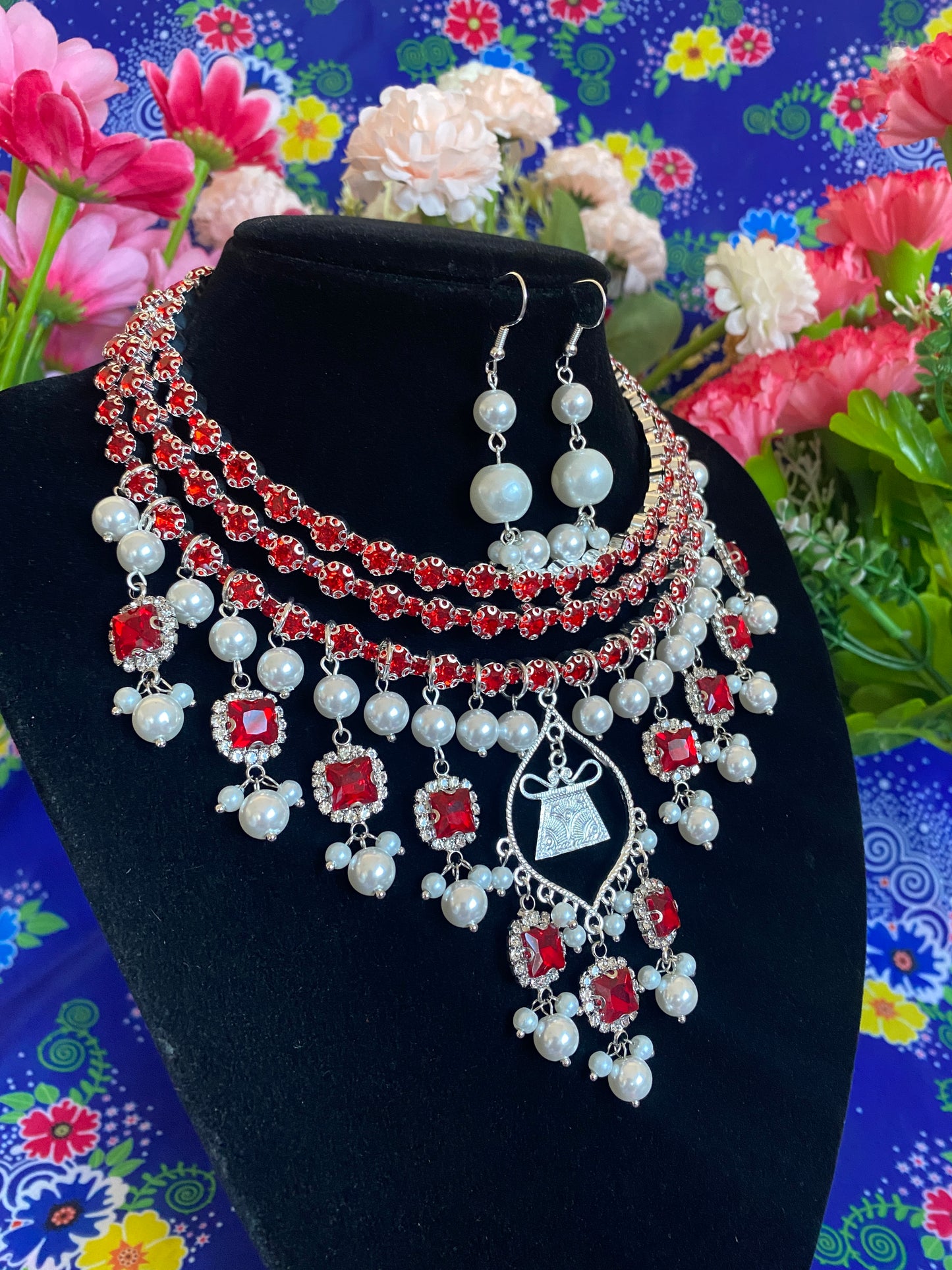 RSN046 Rhinestone Necklace w/Earrings