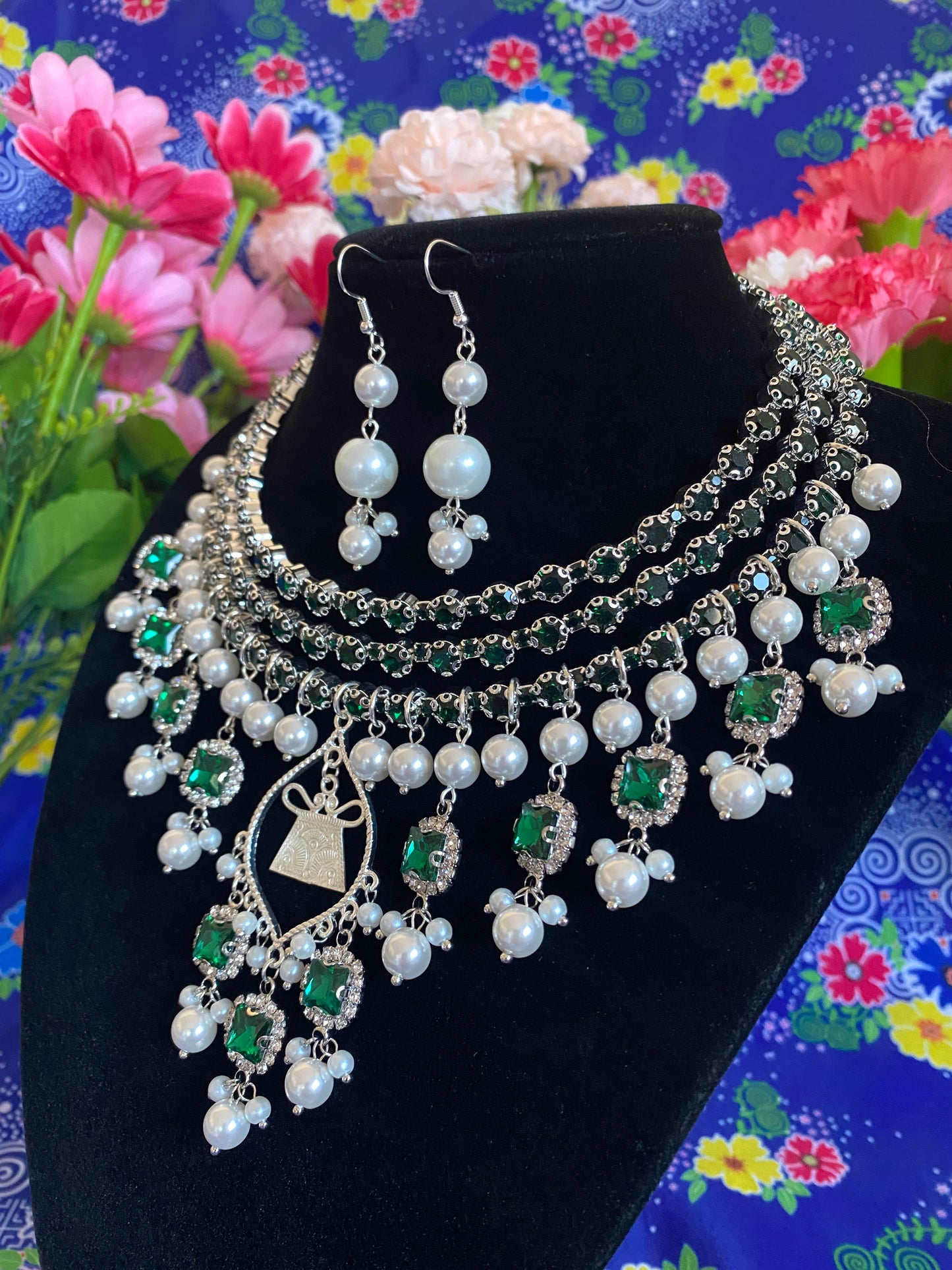 RSN058 Rhinestone Necklace w/Earrings