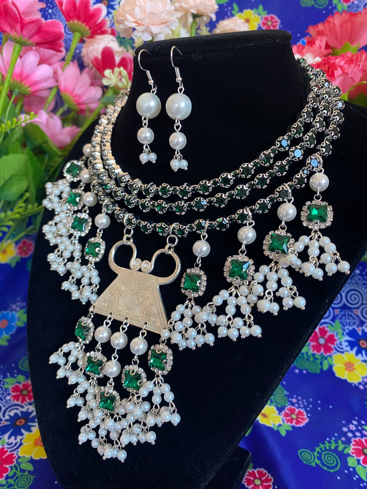 RSN059 Rhinestone Necklace w/Earrings