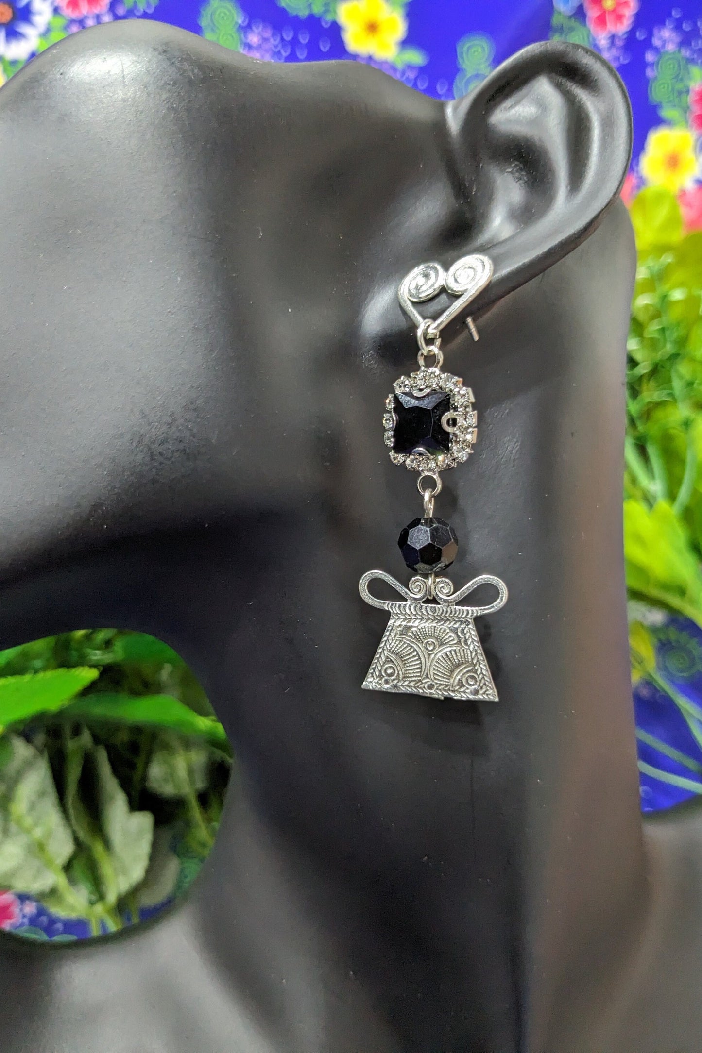 Delicate Heart Earrings E253