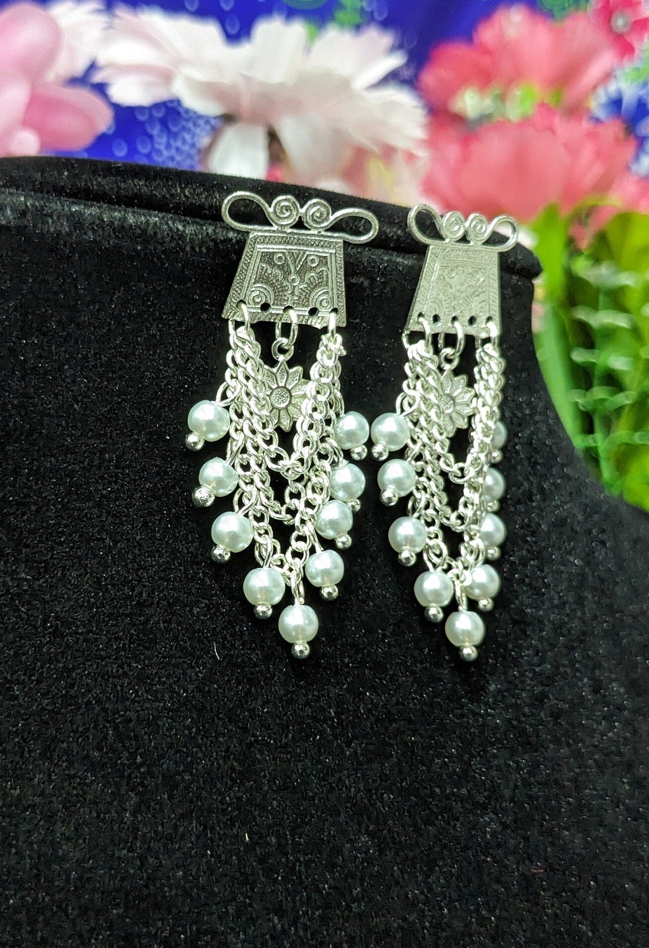 Floral Glass Pearl Chain Earring