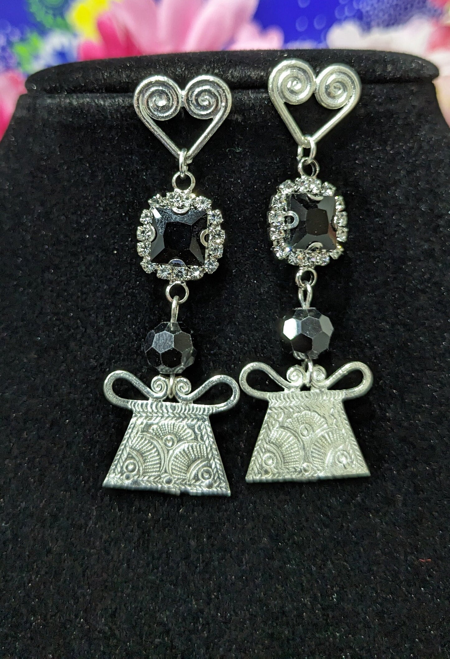 Delicate Heart Earrings E253