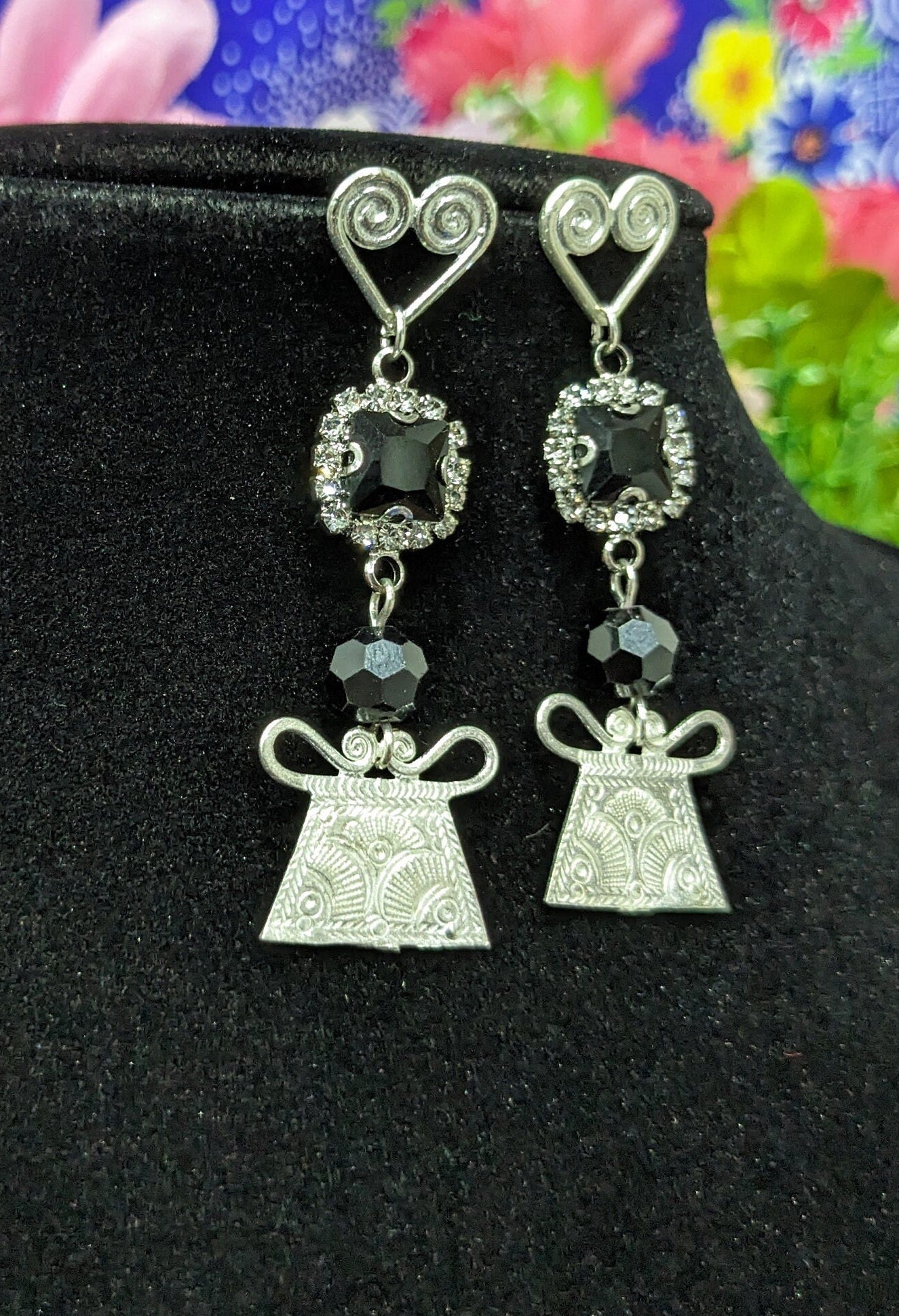 Delicate Heart Earrings E253