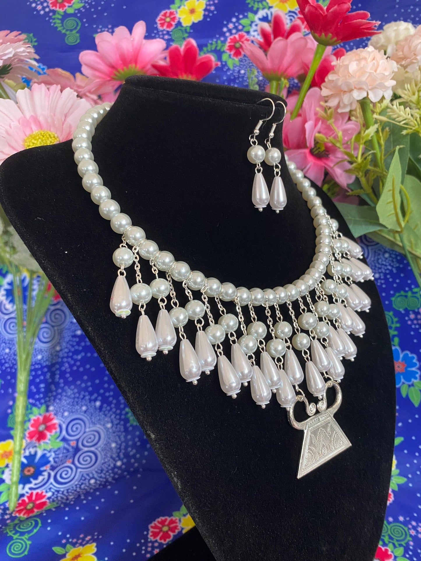 Glass Pearl Choker GPN021