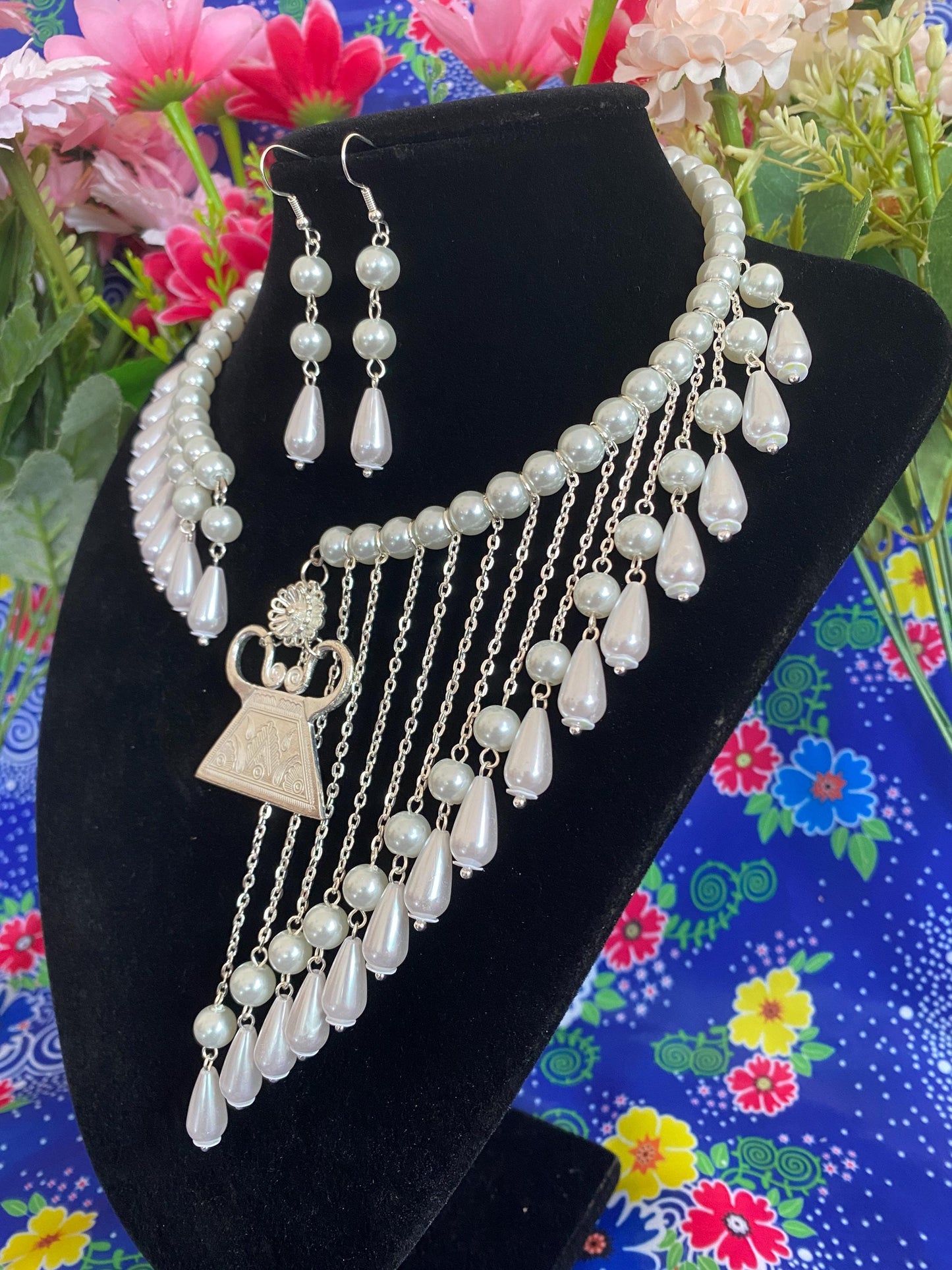 Glass Pearl Choker GPN018