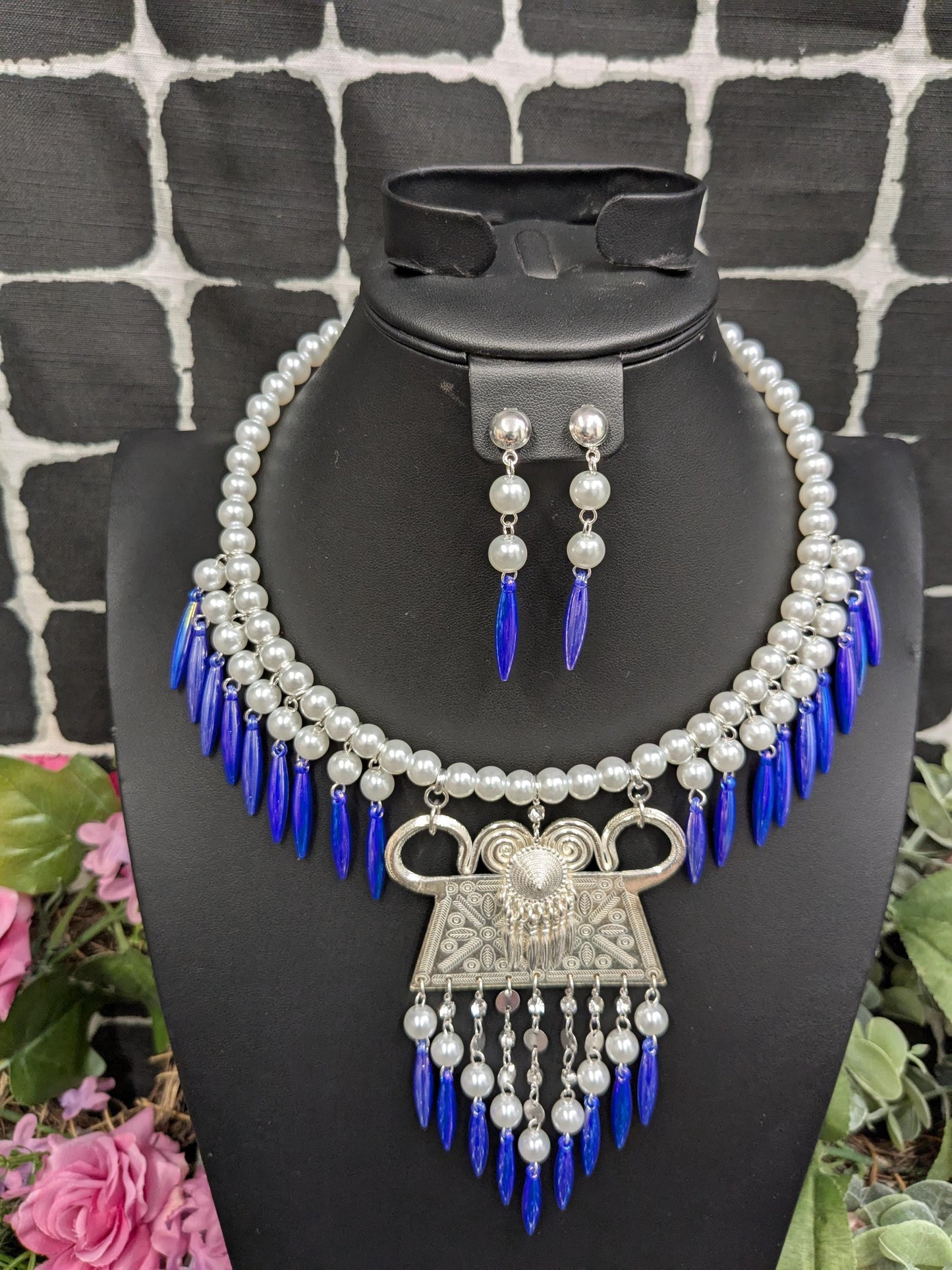 Glass Pearl Choker GPN0225002