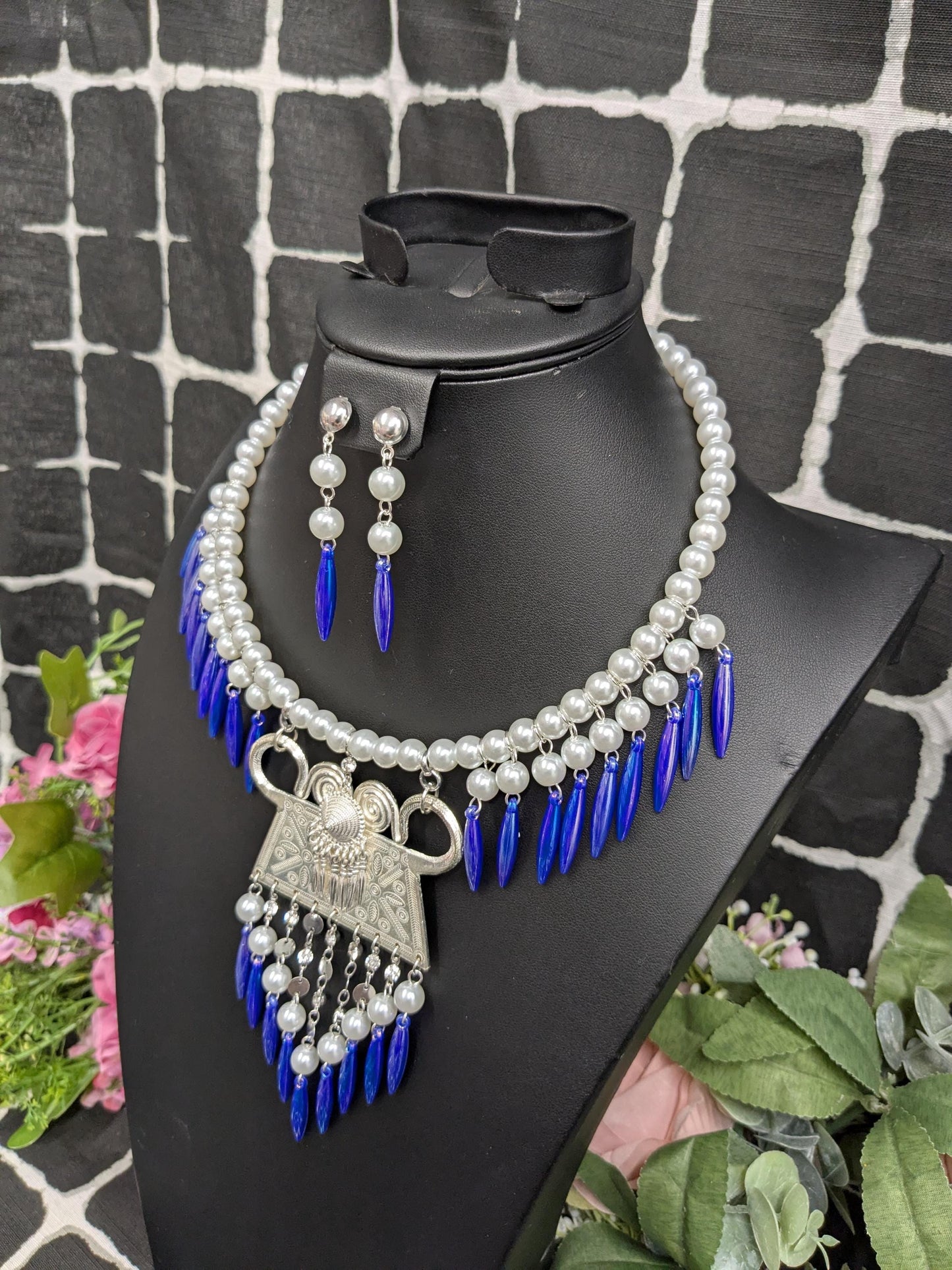Glass Pearl Choker GPN0225002