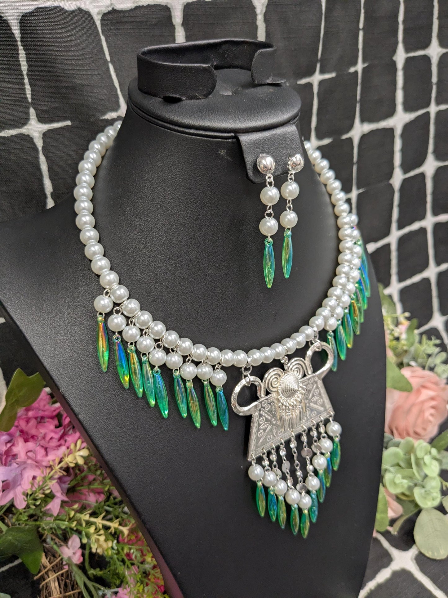 Glass Pearl Choker GPN0225004