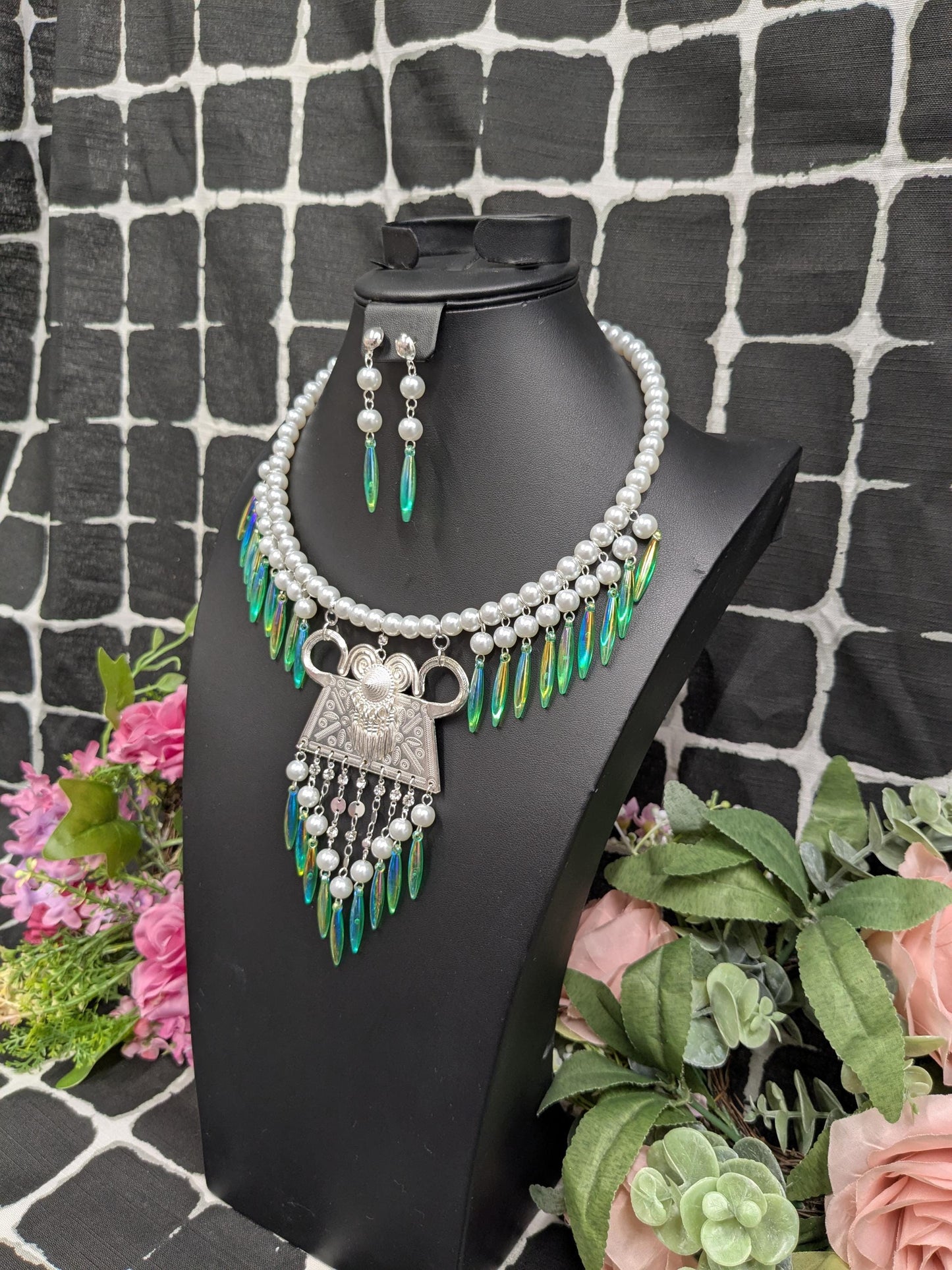 Glass Pearl Choker GPN0225004