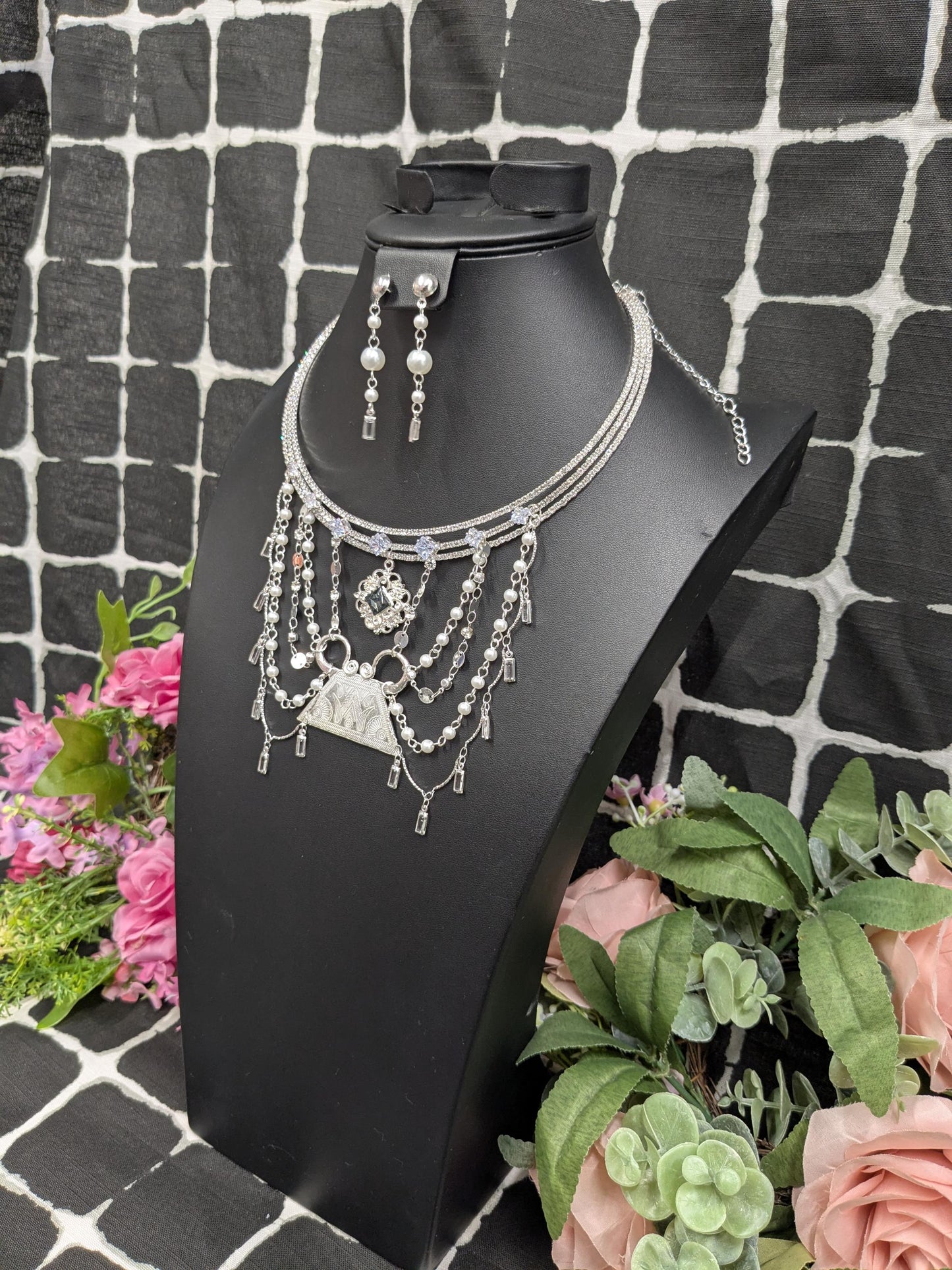Rhinestone Choker RSN0225008