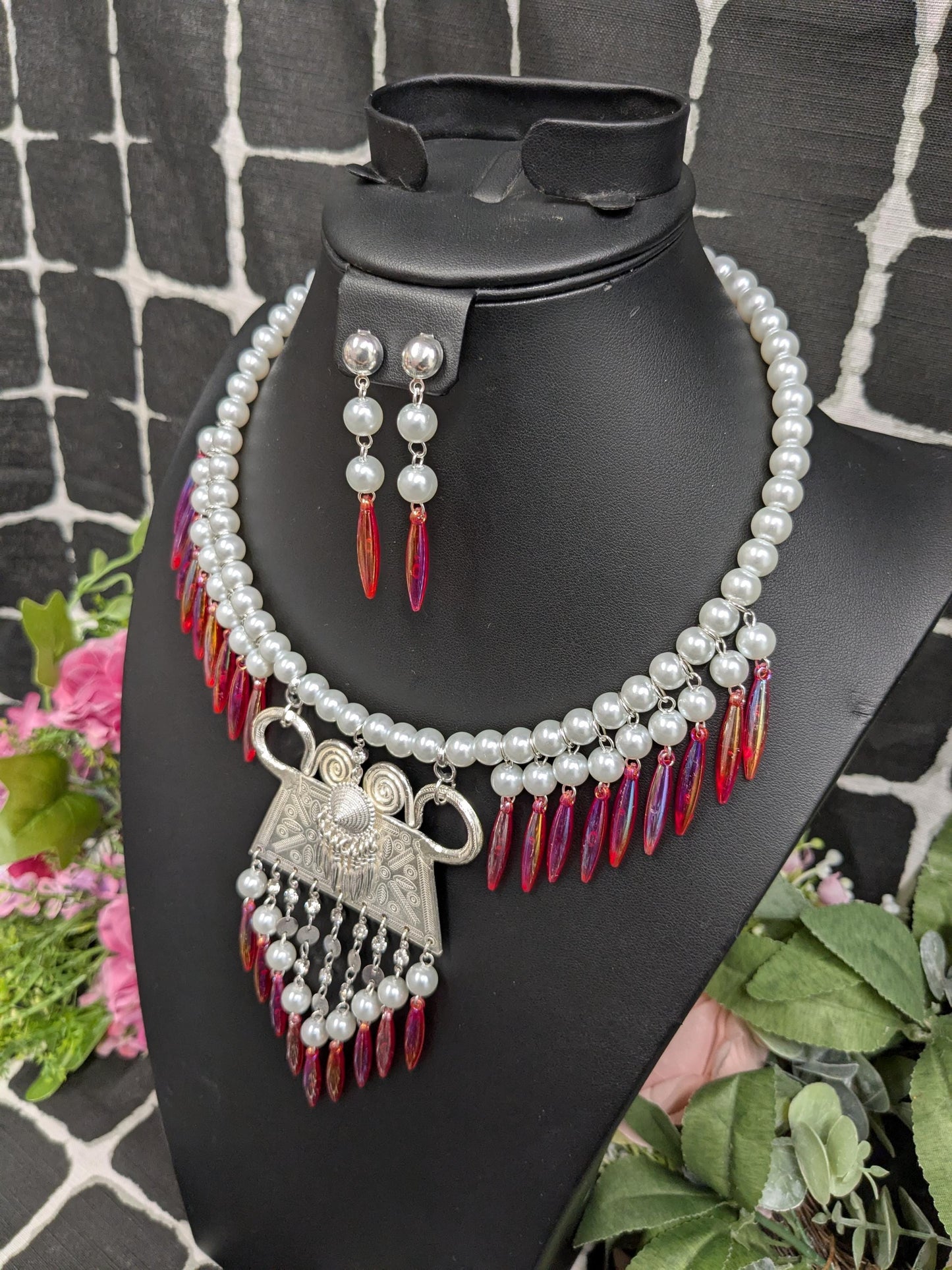 Glass Pearl Choker GPN0225003
