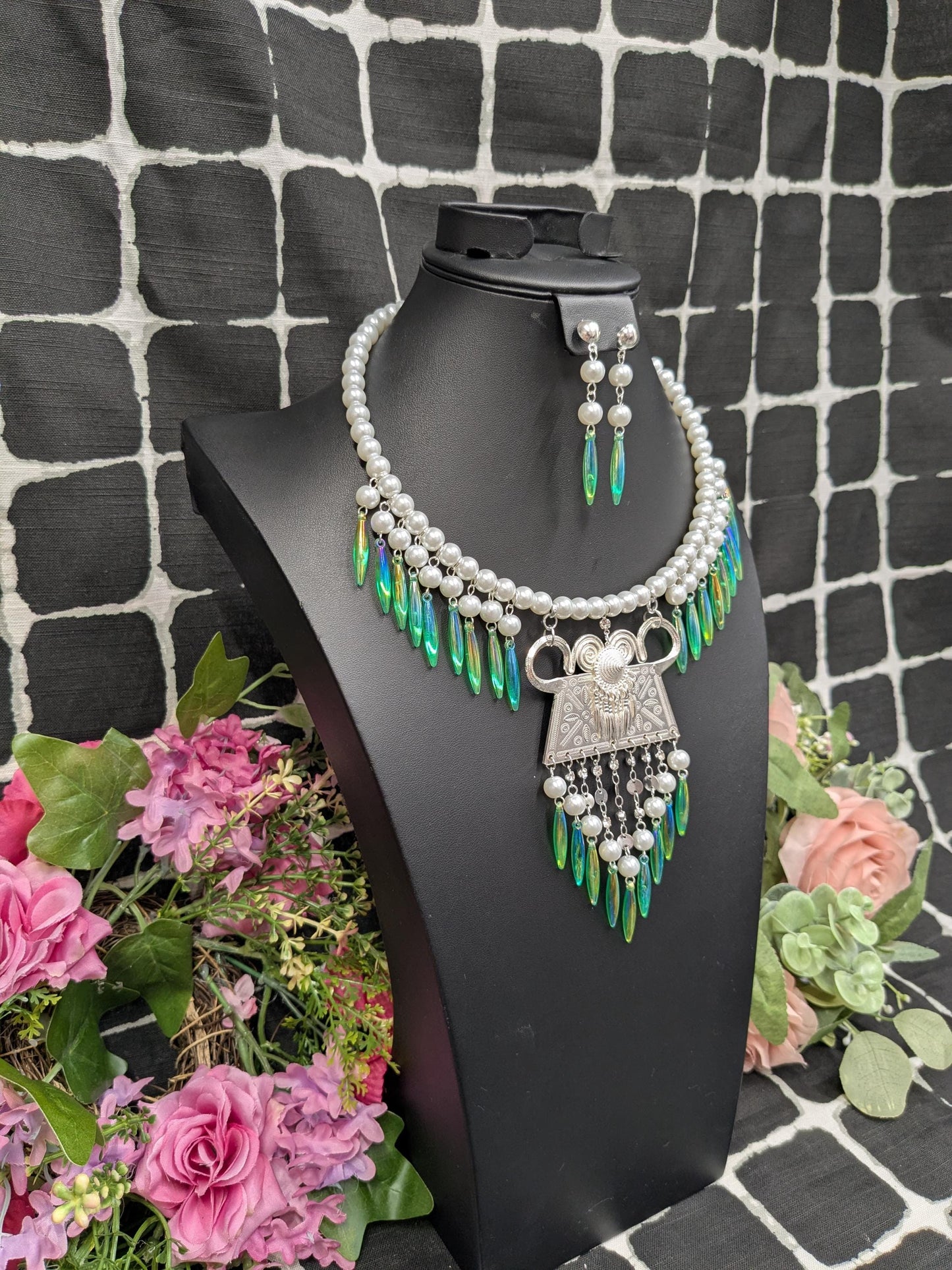 Glass Pearl Choker GPN0225004
