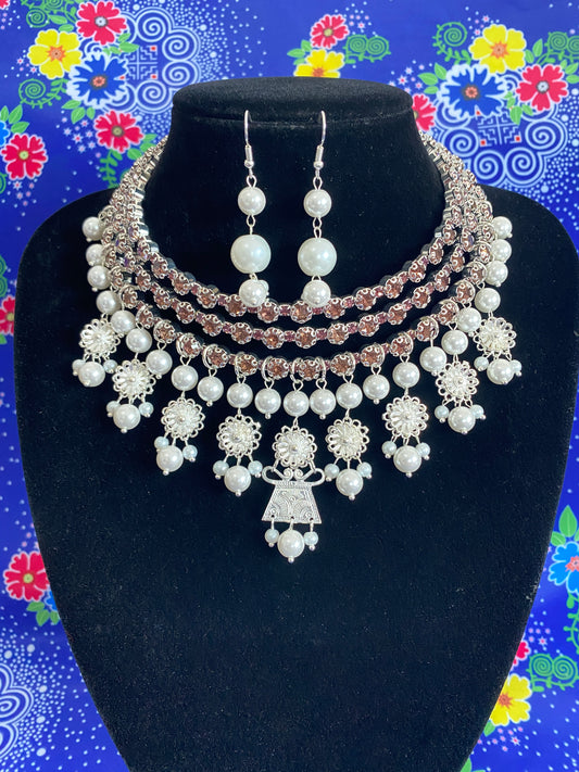 RSN435 Rhinestone Necklace w/Earrings