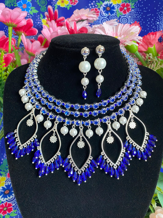 RSN044 Exquisite Rhinestone Necklace w/Earrings