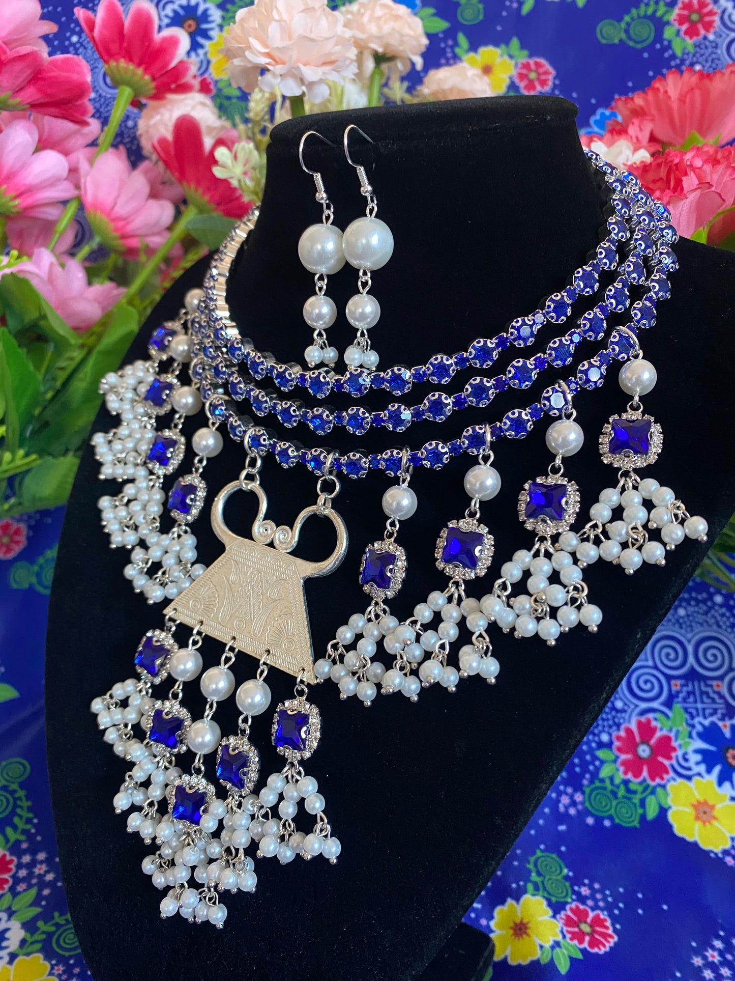 RSN060 Rhinestone Necklace w/Earrings